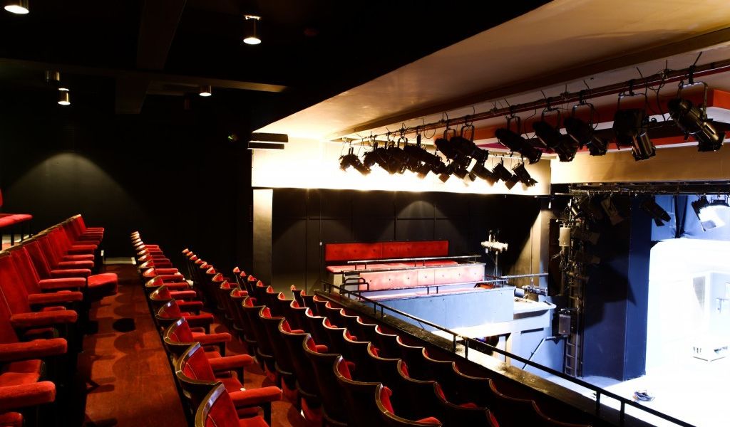 circle side 1024x683